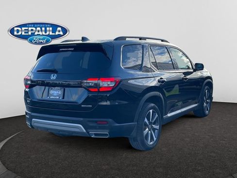 Used 2023 Honda Pilot Touring image 7
