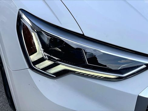 Used 2022 Audi Q3 2.0T Premium Plus image 26