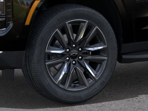 New 2026 Chevrolet Suburban LS AWD/4WD image 9