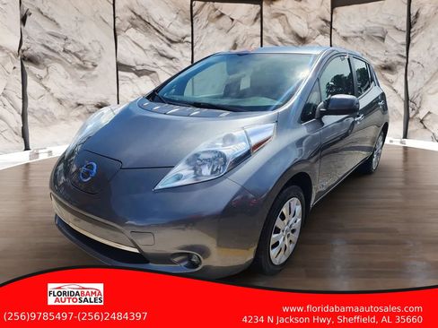 Used 2015 Nissan Leaf S FWD image 3