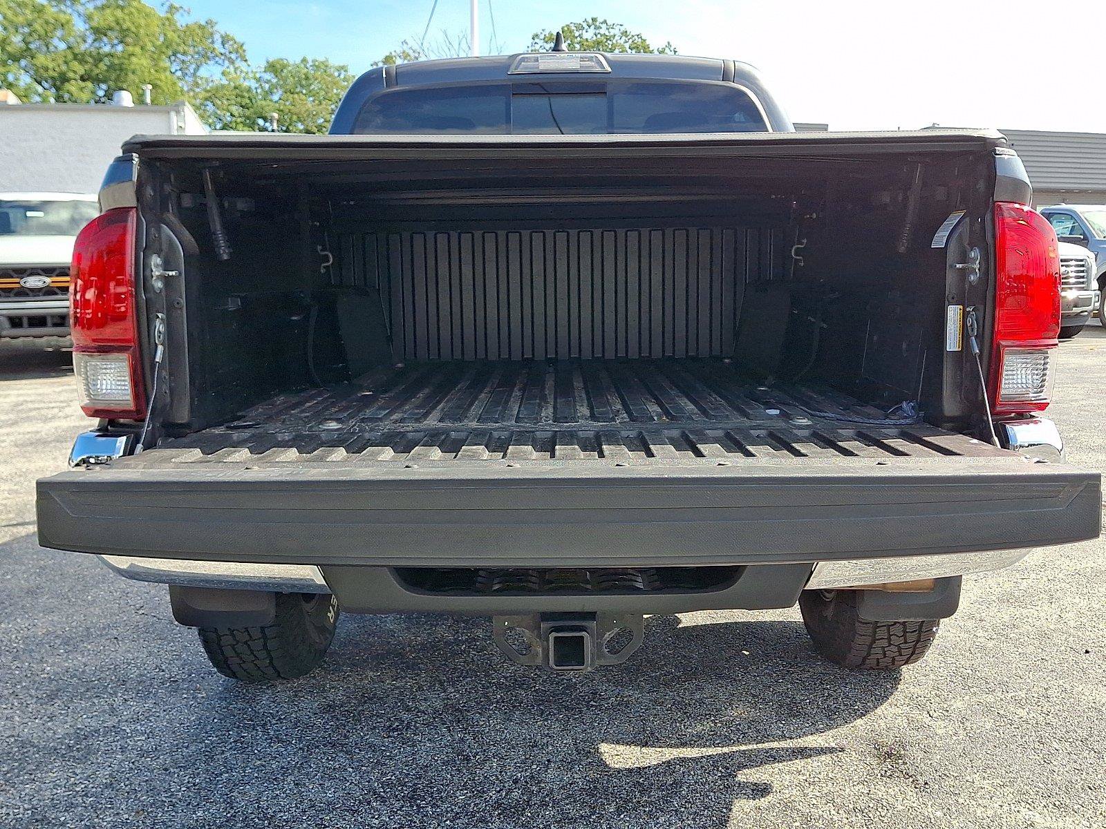 Used 2021 Toyota Tacoma SR5 AWD/4WD image 27