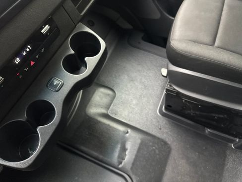 Used 2024 Mercedes-Benz Sprinter 2500 image 59