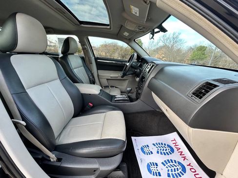 Used 2007 Chrysler 300 Touring image 15