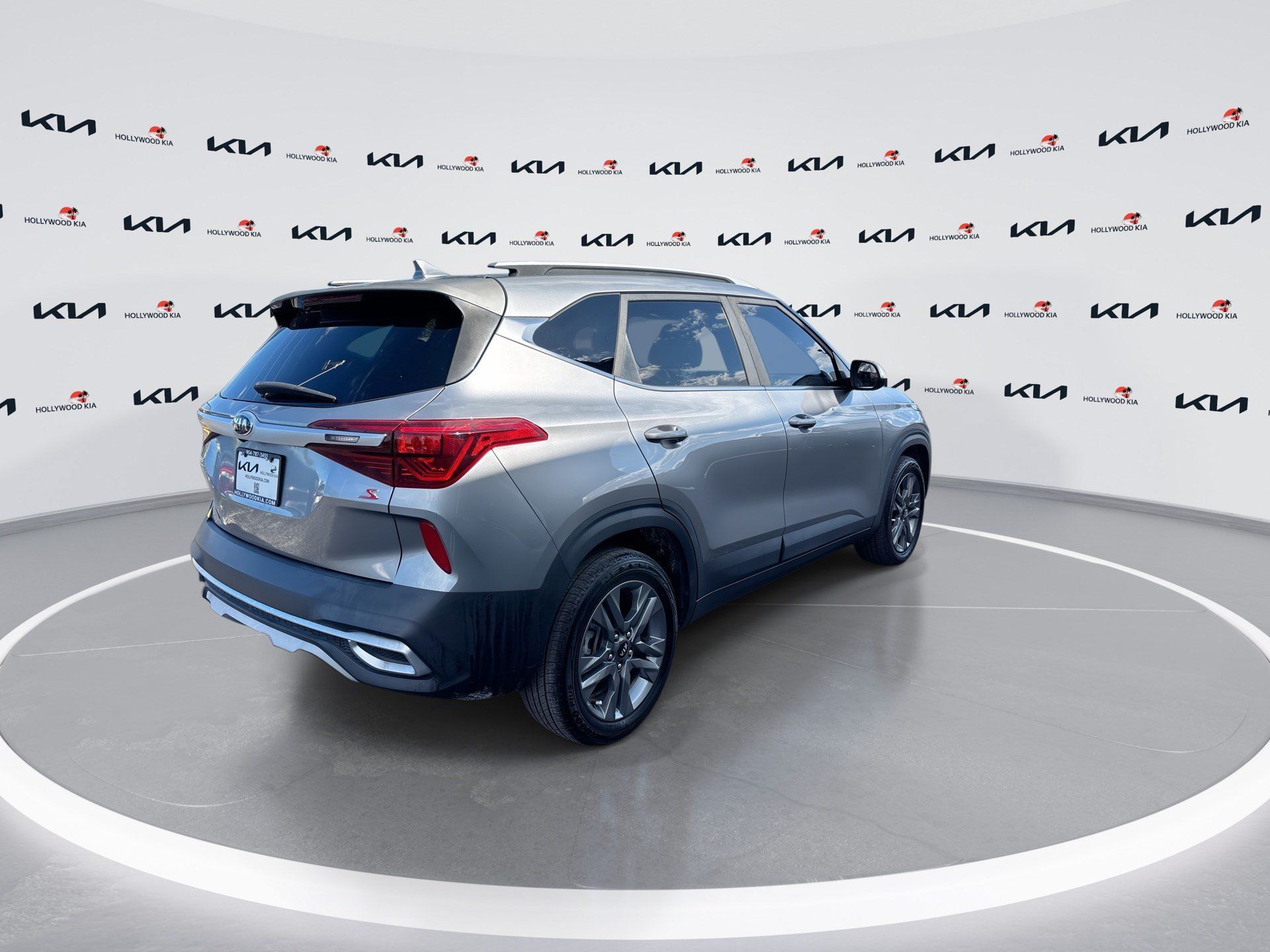 Used 2021 Kia Seltos S FWD image 8