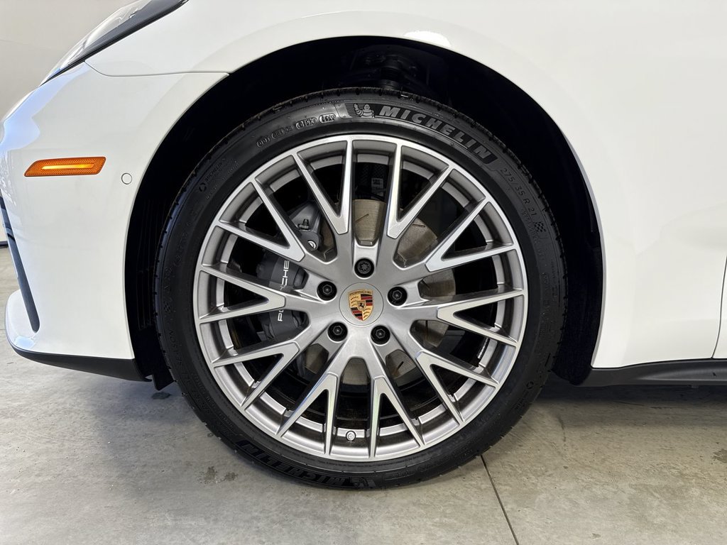 New 2026 Porsche Panamera RWD image 13