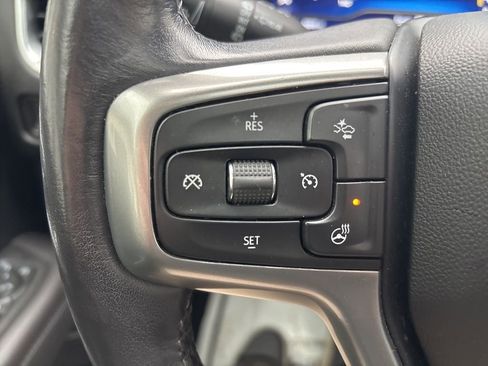 Used 2023 Chevrolet Suburban Z71 w/ Luxury Package image 24