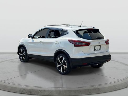 Used 2021 Nissan Rogue Sport SL w/ Premium Package image 5