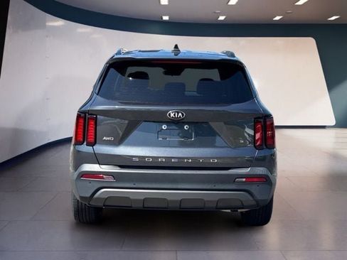 Used 2021 Kia Sorento S AWD/4WD image 4