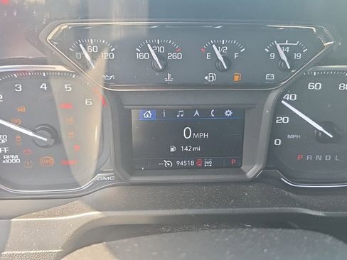 Used 2021 GMC Sierra 1500 SLE w/ X31 Off-Road Package image 8