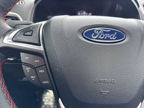 Used 2024 Ford Edge ST-Line image 24