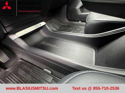 Used 2024 Cadillac Lyriq Luxury AWD/4WD image 36