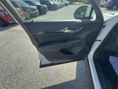 Used 2023 Buick Envision Preferred FWD image 11