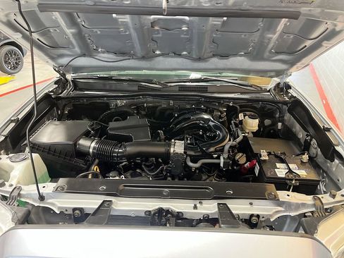 Used 2023 Toyota Tacoma SR AWD/4WD image 28