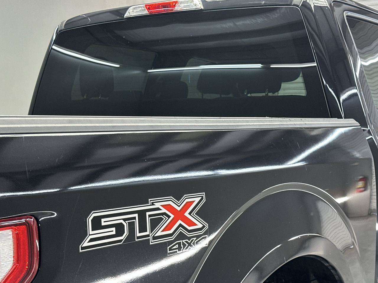 Used 2020 Ford F150 XL w/ Equipment Group 101A Mid AWD/4WD image 9