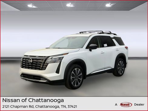 New 2026 Nissan Pathfinder Platinum AWD/4WD image 1