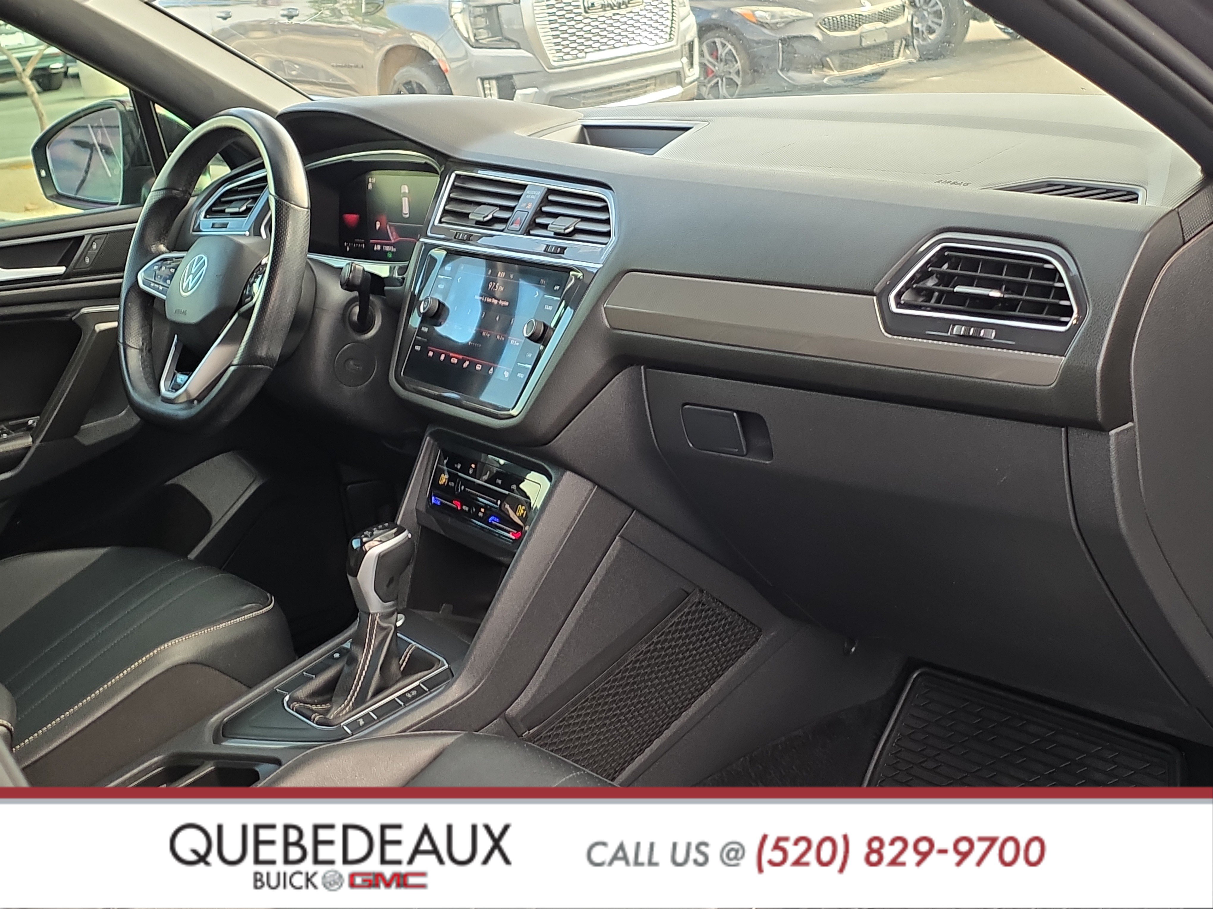 Used 2022 Volkswagen Tiguan SE R-Line FWD image 31