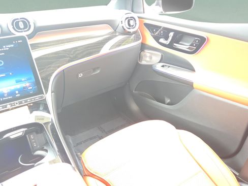 New 2026 Mercedes-Benz GLC 300 image 30