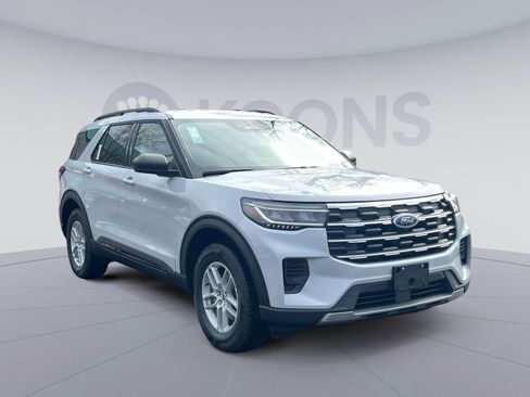 New 2026 Ford Explorer Active image 10