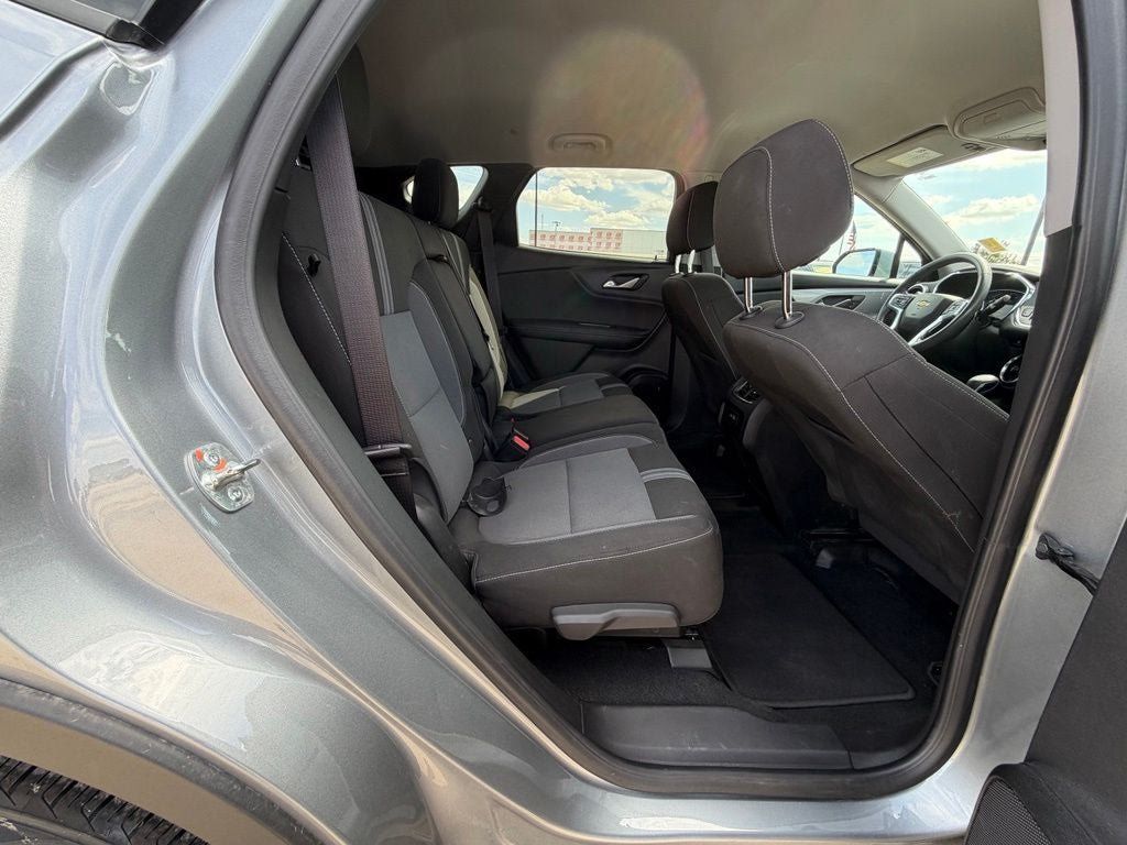 Used 2025 Chevrolet Blazer LT FWD image 18