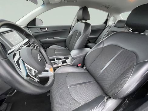 Used 2020 Kia Optima S image 14