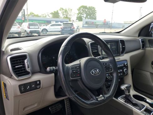 Used 2018 Kia Sportage SX image 21