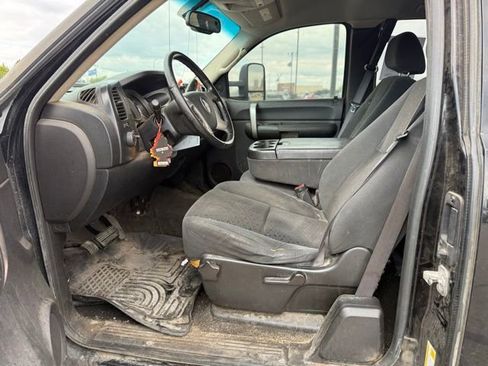 Used 2007 Chevrolet Silverado 1500 LT w/ Max Trailering Pack AWD/4WD image 2