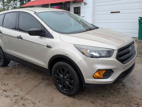 Used 2018 Ford Escape S FWD image 3