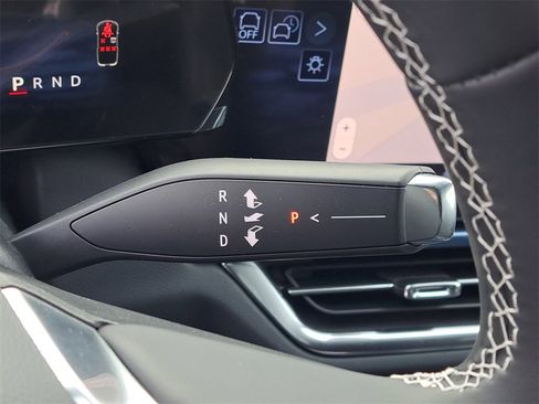 New 2026 Chevrolet Equinox EV LT image 15