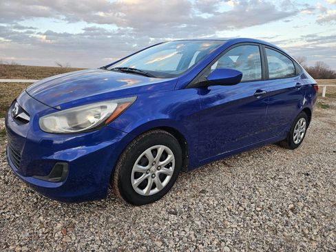 Used 2013 Hyundai Accent GLS image 1