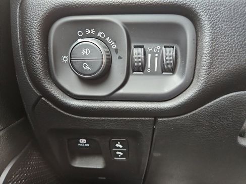 Used 2025 RAM 1500 Big Horn image 22