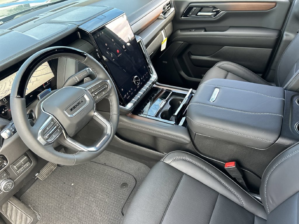 New 2026 GMC Yukon Denali w/ Denali Reserve Package AWD/4WD image 10