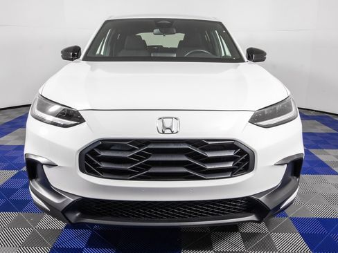 Used 2024 Honda HR-V Sport image 2
