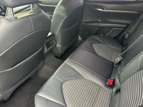 Certified 2020 Toyota Camry SE w/ Carpet Mat Package FWD image 15