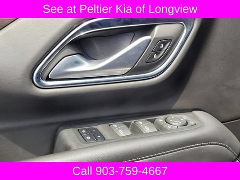 Used 2022 Chevrolet Tahoe LT w/ Luxury Package AWD/4WD image 18