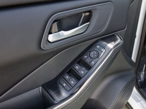 New 2026 Nissan Rogue SV FWD image 14