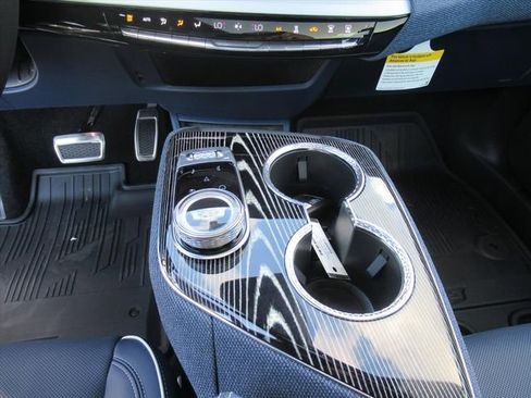 New 2026 Cadillac Optiq Sport 2 image 21