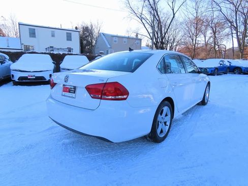 Used 2014 Volkswagen Passat 1.8T Wolfsburg Edition image 4