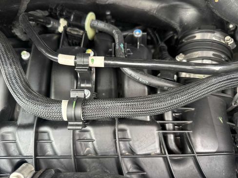 Used 2025 RAM ProMaster 2500 w/ U-Haul Equipment Group FWD image 13