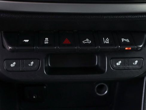 Used 2020 Chevrolet Colorado LT w/ Colorado RST Special Edition image 39