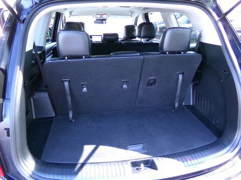 Used 2024 Kia Telluride LX image 29