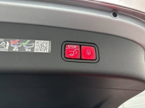 New 2026 Mercedes-Benz GLC 300 image 25