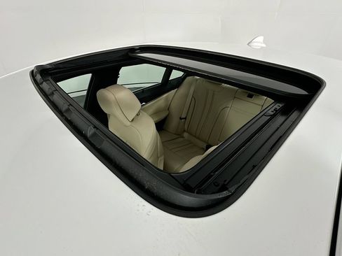 Used 2019 BMW 540i w/ Executive Package RWD image 22