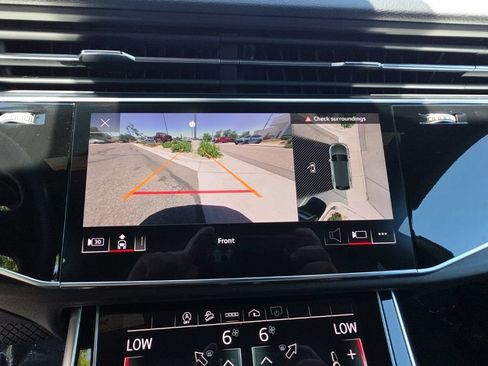 Used 2023 Audi Q8 Premium Plus w/ Premium Plus Package AWD/4WD image 17