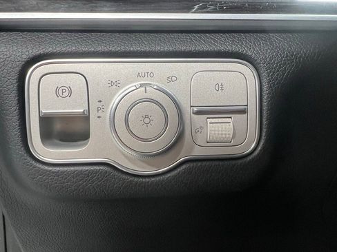 Used 2022 Mercedes-Benz GLE 350 4MATIC image 19