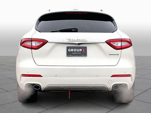 Used 2017 Maserati Levante S image 4