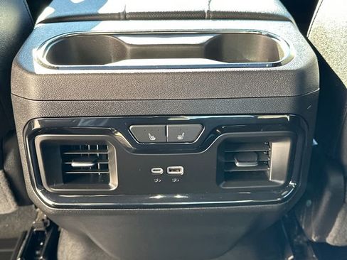 Certified 2024 GMC Sierra 2500 AT4 w/ AT4 Preferred Package image 22