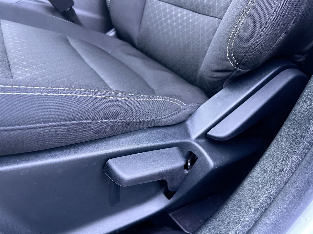 Used 2025 Ford Escape Active AWD/4WD image 12