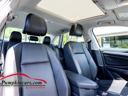 Used 2019 Volkswagen Jetta SE FWD image 22
