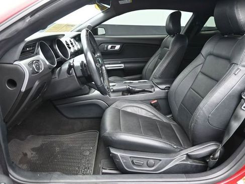Used 2022 Ford Mustang GT w/ Equipment Group 301A RWD image 27