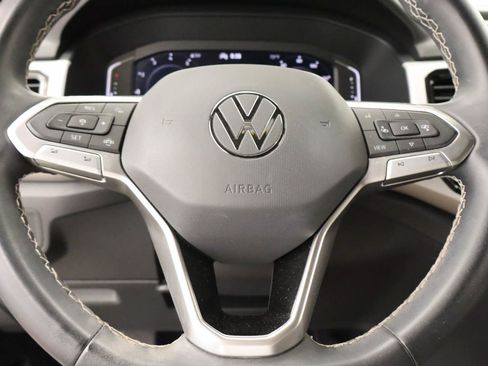 Used 2023 Volkswagen Atlas Cross Sport SE FWD image 12
